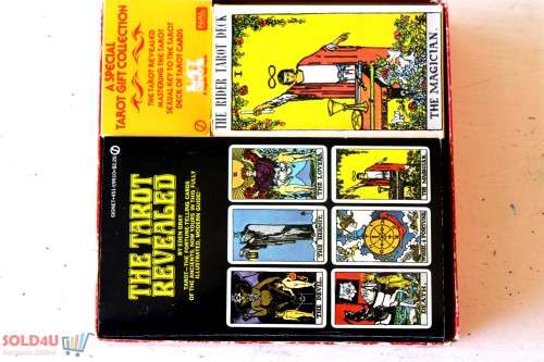 A Special Tarot Gift Collection: ( Boxed gift set, 3 books, deck with instruction booklet )