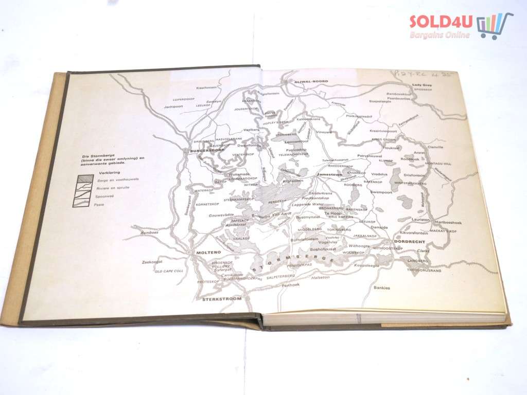 Op Die Stormberge : `n vertolking van `n streek Aucamp, Hennie