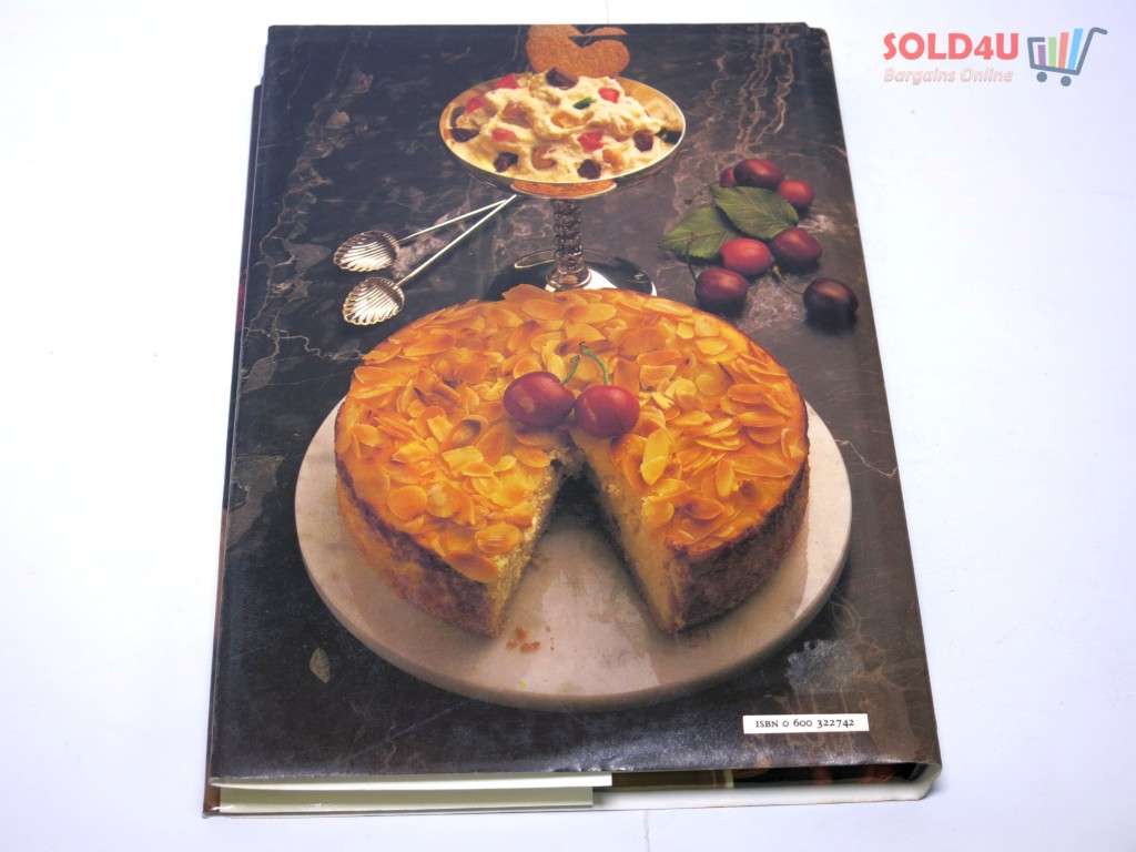 The Complete Vegetarian Cookbook by Janet Hunt