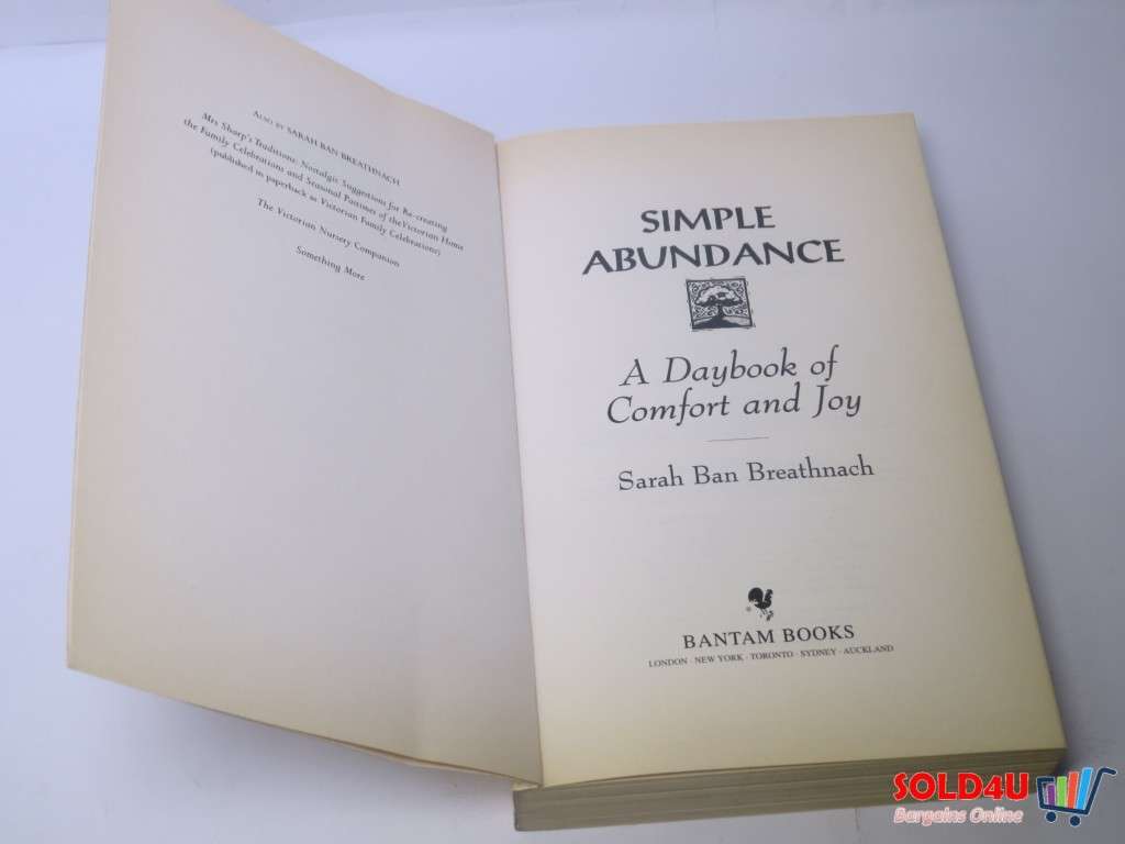 Simple Abundance: A Daybook of Comfort and Joy -  Sarah Ban Breathnach