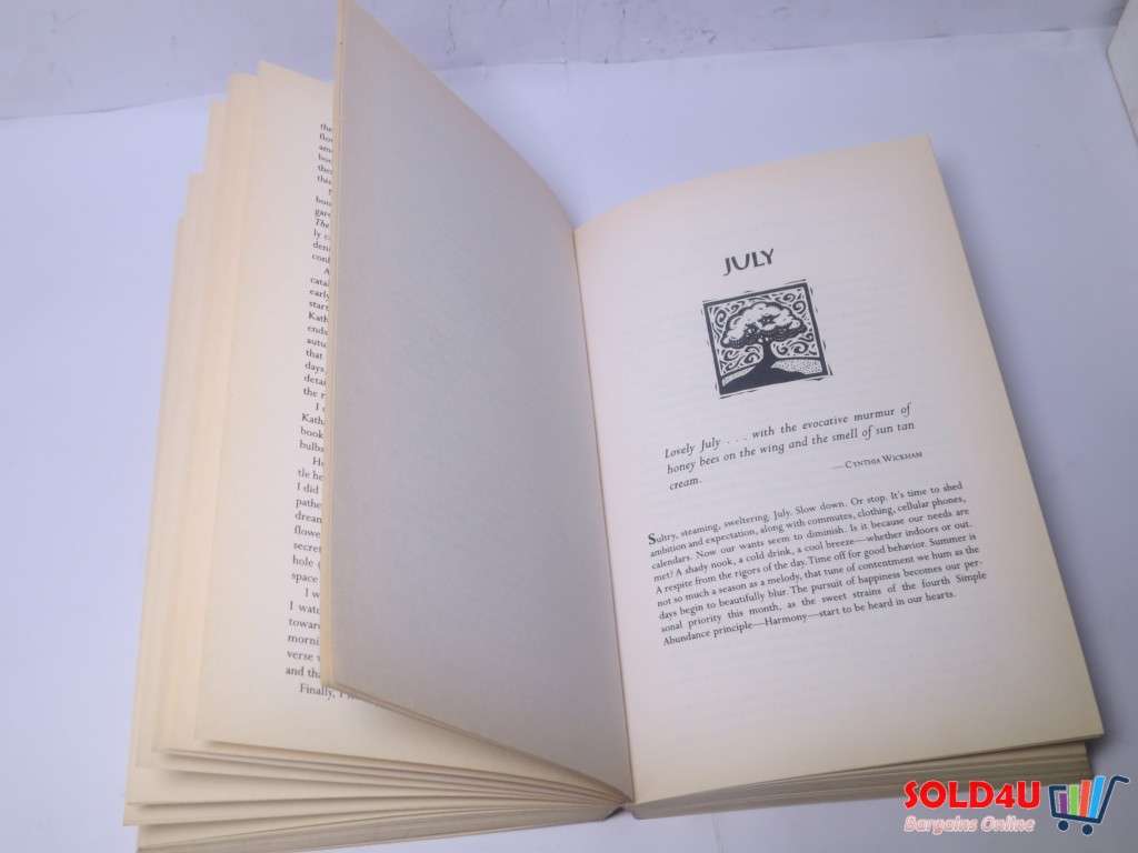 Simple Abundance: A Daybook of Comfort and Joy -  Sarah Ban Breathnach