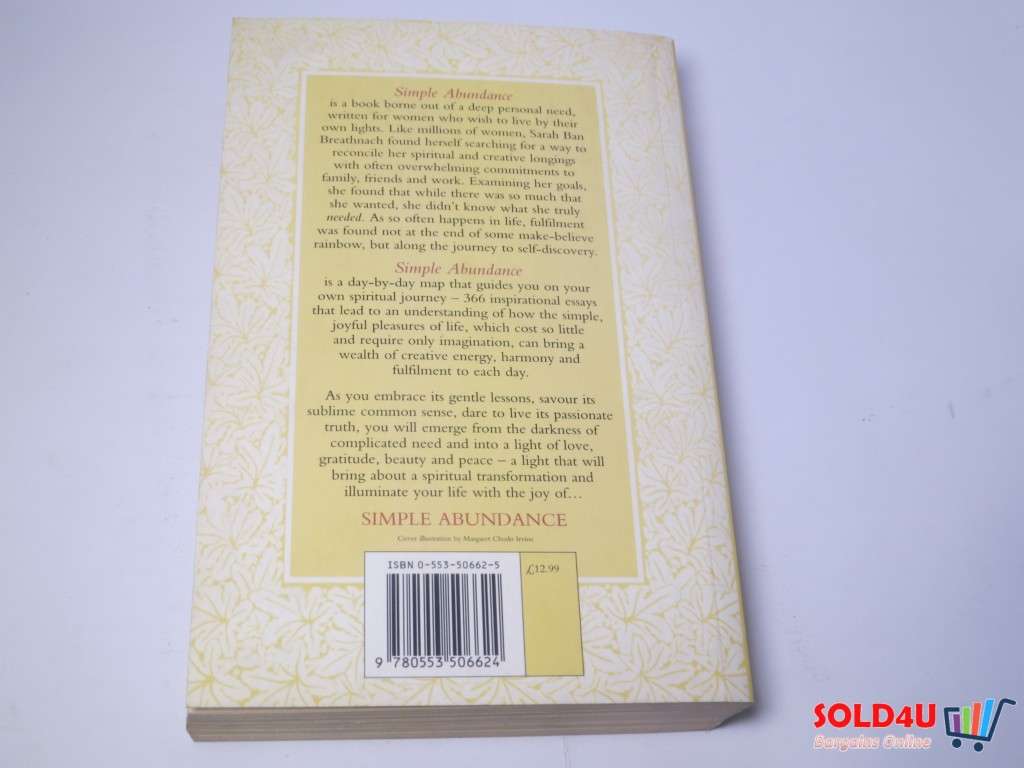 Simple Abundance: A Daybook of Comfort and Joy -  Sarah Ban Breathnach