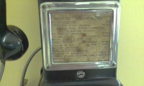 Vintage - Telephone Original wall mounted coin operated automatic electric 3 slot payphone - USA