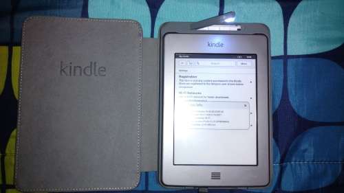 Kindel E-Reader with cover