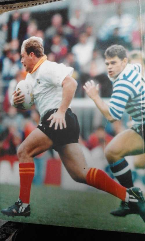 VRYSTAAT! 100 JAAR VAN HARDLOOPRUGBY (met GRATIS Vrystaa-a-a-a-t! Gedenkboek)