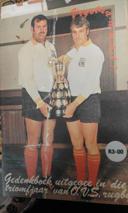 VRYSTAAT! 100 JAAR VAN HARDLOOPRUGBY (met GRATIS Vrystaa-a-a-a-t! Gedenkboek)