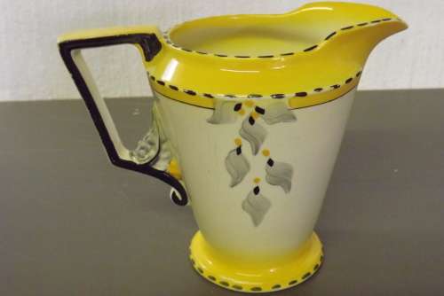 BURLEIGH WARE SUNSHINE CREAM JUG VINTAGE 1930 from SUEZYT