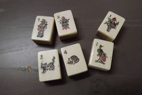 MAHJONG SET - VINTAGE BONE AND BAMBOO - SINGAPORE RULES