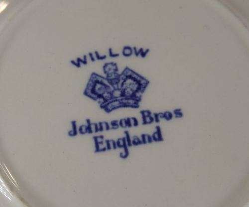 R E D U C E D  = ENGLISH BLUE AND WHITE WILLOW PATTERN 2 CUPS AND 2 SAUCERS from SUEZYT