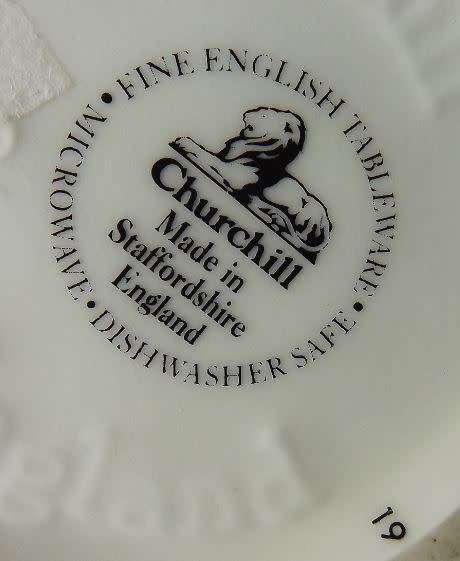 BLUE AND WHITE ENGLISH ROYAL WINDSOR WILLLOW 3 PIECE COFFEE SET from SUEZYT