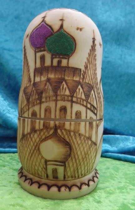 **REDUCED**RUSSIAN NESTING DOLLS (7) from SUEZYT