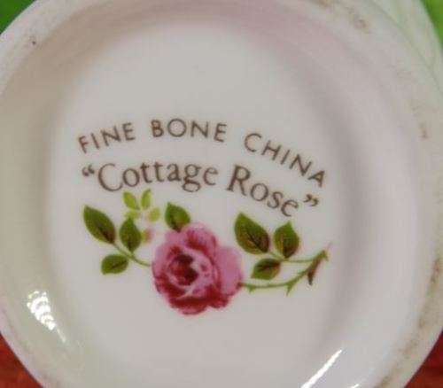"COTTAGE ROSE" 4 PIECE SET OF ENGLISH FINE BONE CHINA - VINTAGE - from SUEZYT **FREE SHIPPING**