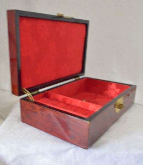 ORIENTAL JEWELLERY BOX - from SUEZYT