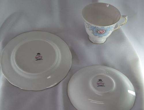QUEEN ANNE TRIOS  - VINTAGE - ENGLISH PORCELAIN - from SUEZYT