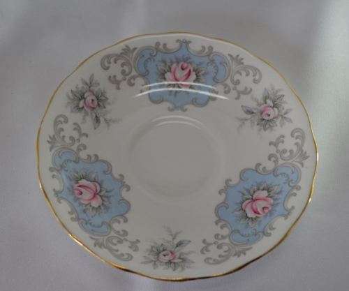 QUEEN ANNE TRIOS  - VINTAGE - ENGLISH PORCELAIN - from SUEZYT