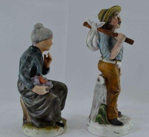 SET OF TWO FIGURINES from SUEZYT