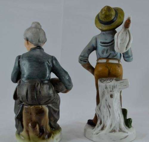 SET OF TWO FIGURINES from SUEZYT