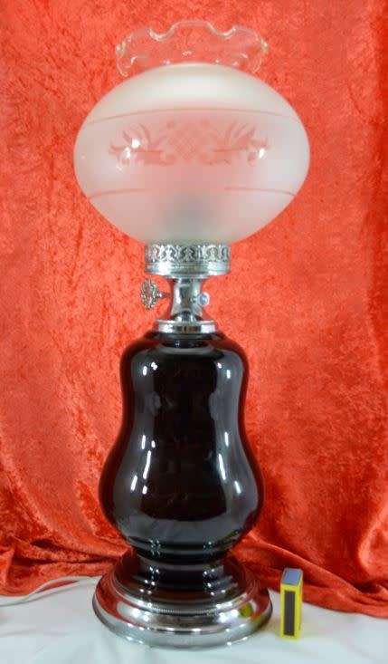 RETRO GAS LOOK TABLE LAMP from SUEZYT