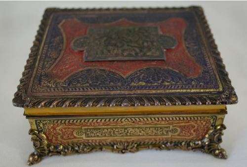 'RESERVED' - SOLID BRASS AND COPPER  TRINKET/CIGARETTE BOX - VINTAGE - from SUEZYT