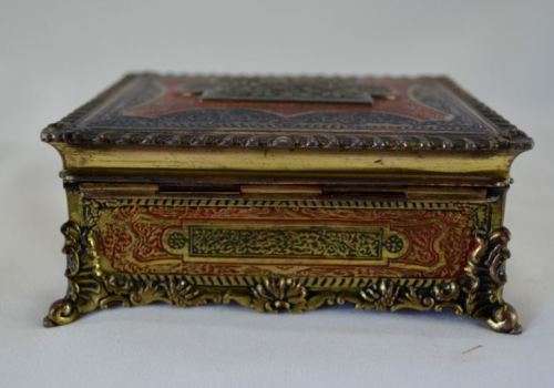 'RESERVED' - SOLID BRASS AND COPPER  TRINKET/CIGARETTE BOX - VINTAGE - from SUEZYT
