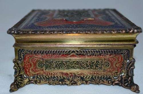 'RESERVED' - SOLID BRASS AND COPPER  TRINKET/CIGARETTE BOX - VINTAGE - from SUEZYT