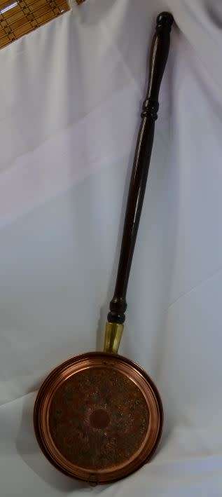 COPPER BED WARMER -  VINTAGE - from SUEZYT
