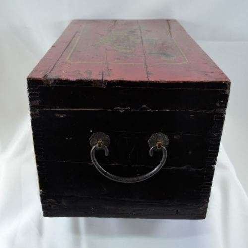 ORIENTAL WEDDING TRUNK - ANTIQUE - from SUEZYT