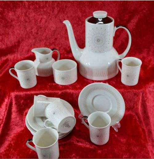 16 PIECE ROYAL DOULTON 'MORNING STAR' COFFEE SET - from SUEZYT