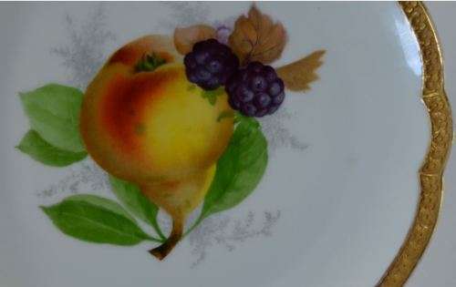 DECORATIVE ROSENTHALE - BAVARIA - PEAR AND BLACKBERRY  PLATE - from SUEZYT