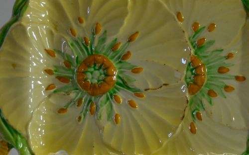 YELLOW BUTTERCUP RELISH DISH- CARLTONWARE - from SUEZYT