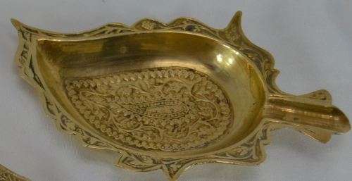 LOT OF 3 BRASS ITEMS- INDIA - from SUEZYT