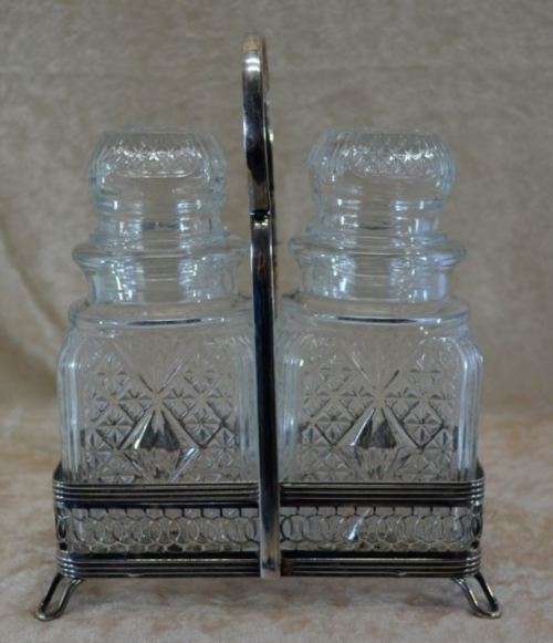 VINTAGE PICKLE TANTALUS - from SUEZYT