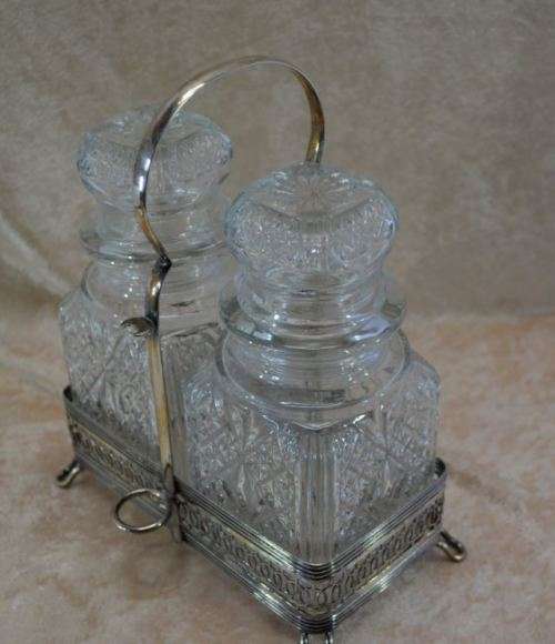 VINTAGE PICKLE TANTALUS - from SUEZYT