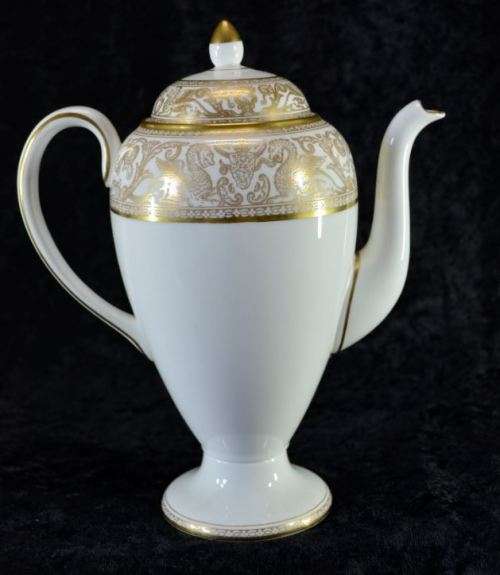 GOLDEN DRAGON FLORENTINE BY WEDGEWOOD - 17 PIECE COFFEE SET - from SUEZYT