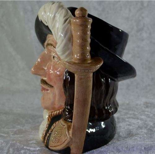 ATHOS ROYAL DOULTON TOBY JUG 18CMS  - from SUEZYT