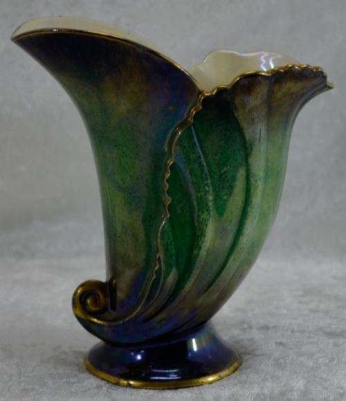 "RESERVED FOR LEONOR" VERT ROYALE VASE BY CARLTONWARE - VINTAGE - from SUEZYT