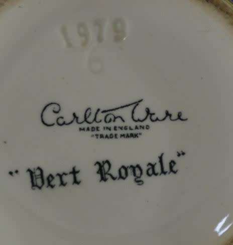 "RESERVED FOR LEONOR" VERT ROYALE VASE BY CARLTONWARE - VINTAGE - from SUEZYT