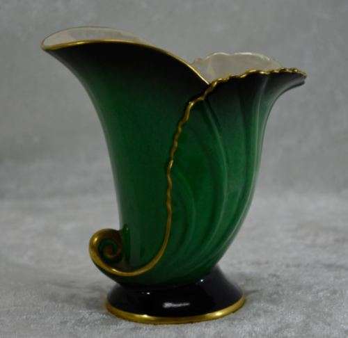 RESERVED FOR LEONOR SMALL VERT ROYALE VASE BY CARLTONWARE - VINTAGE - from SUEZYT