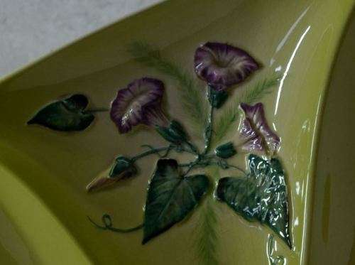 GORGEOUS 3-DIVISION CARLTONWARE DISH - from SUEZYT