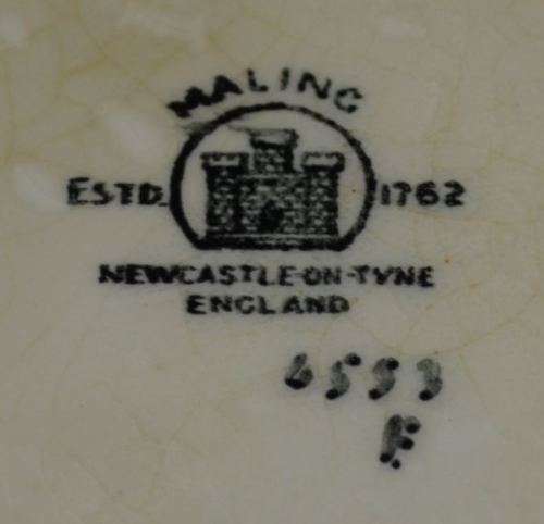 PRETTY COLOURFUL MALING SUGAR DISH - from SUEZYT