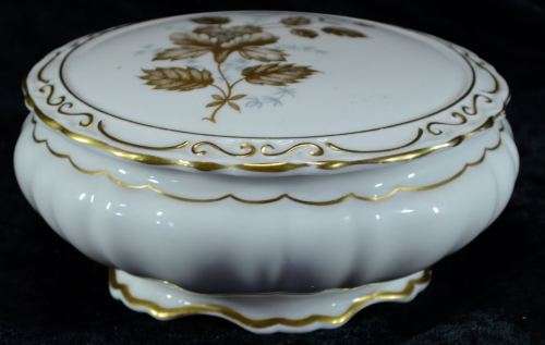 COALPORT TRINKET DISH - from SUEZYT