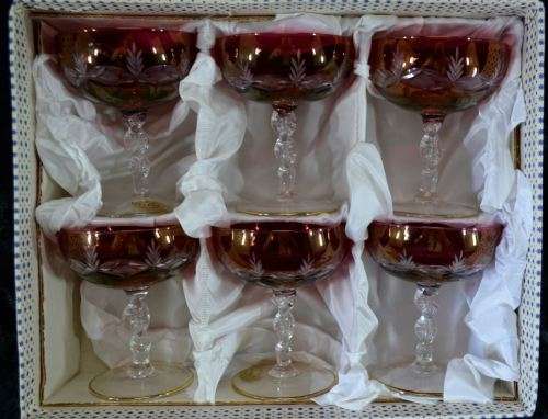 CRANBERRY CUT TO WHITE TIVOLI CHAMPAGNE BOWLS - from SUEZYT