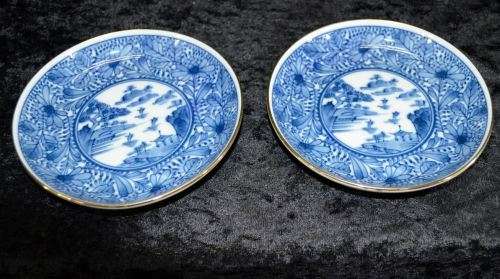 FLOWERS AND ORIENTAL SCENE ON 2 SMALL BLUE AND WHITE DISHES - from SUEZYT