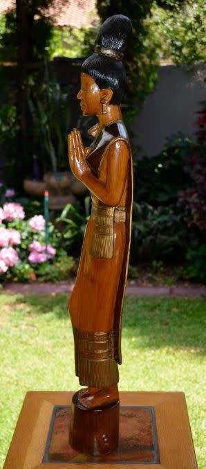 77CMS - THAI SAWASDEE HAND-CARVED LADY WELCOMING STATUE - from SUEZYT