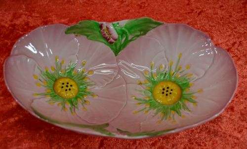 PRETTY BUTTERCUP CARLTON WARE DISH -  from SUEZYT