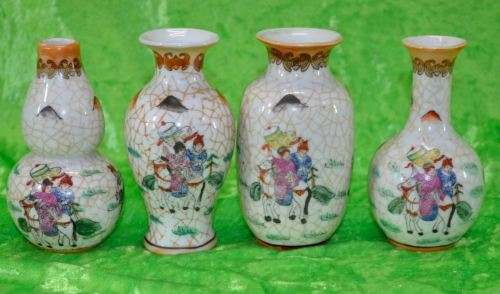 RESERVED FOR CATHERINE SET OF 4 SMALL CHINESE VASES - QIANLONG NIAN ZHI - 1950's -from SUEZYT