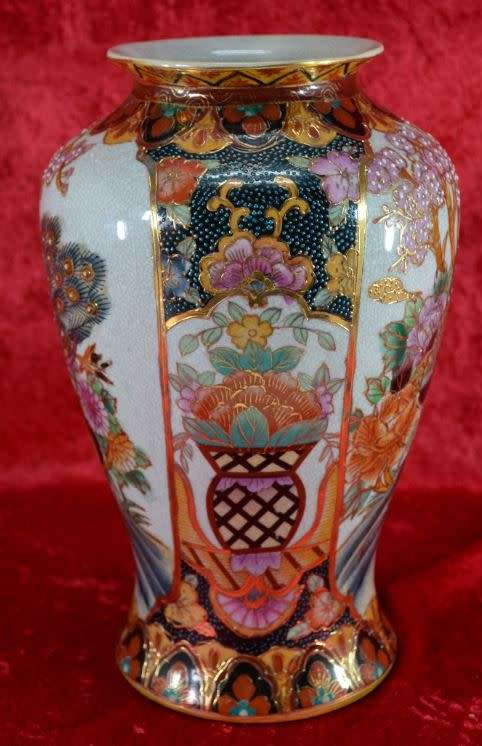 JAPANESE  SATSUMA  MORIAGE VASE - from SUEZYT