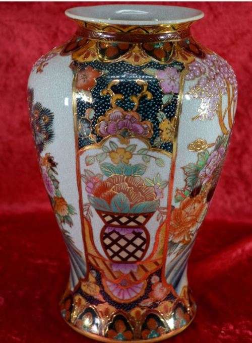 JAPANESE  SATSUMA  MORIAGE VASE - from SUEZYT