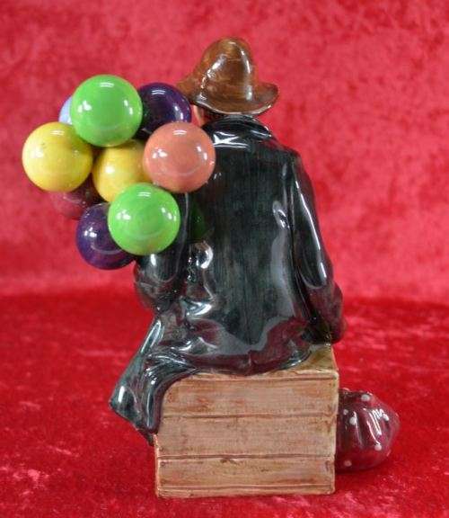 "RESERVED" THE BALLOON MAN FROM ROYAL DOULTON HN 1954 "DAMAGED" - from SUEZYT