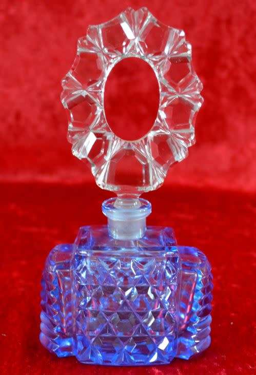 CRYSTAL PERFUME BOTTLE - from SUEZYT